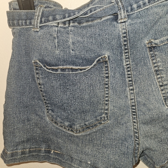 No Boundaries Junior Jean Shorts Size L (11-13) - Picture 8 of 8